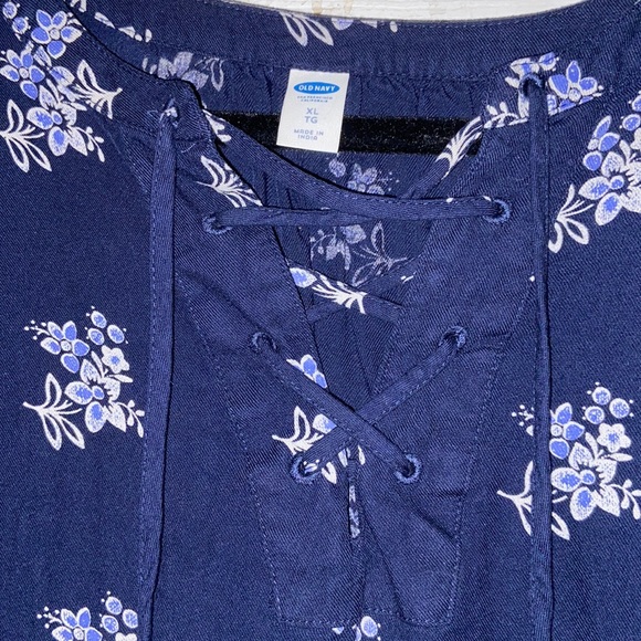 Old navy woman’s floral dress - Picture 4 of 4